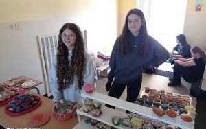 Kiermasz ciast i babeczek (2)